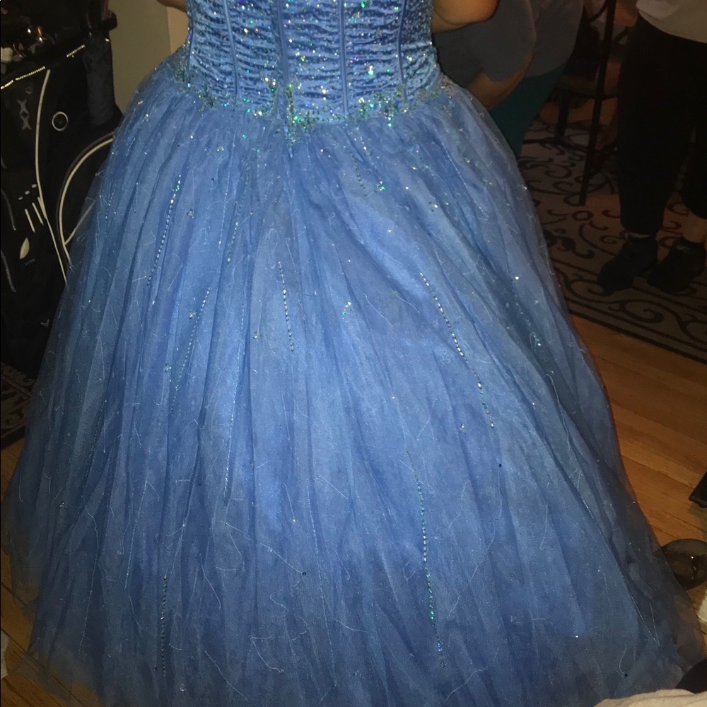 Prom dress! - Picture 8 of 8